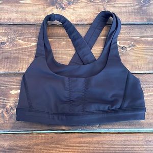 Lululemon run stuff your bra